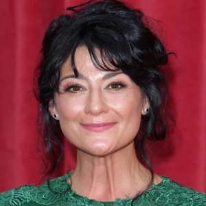 Natalie J Robb